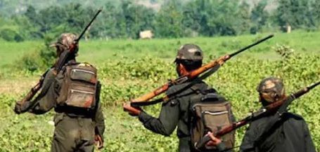छत्तीसगढ़ में सुरक्षाबलों के हाथों 12 नक्लसी मारे गए