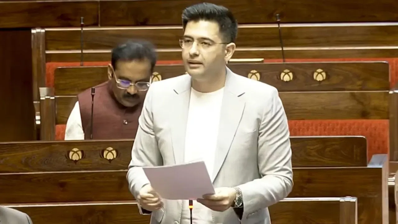 आम आदमी पार्टी ने राघव चड्ढा को राज्यसभा उप नेता के पद से हटाया, डॉ. अशोक मित्तल को सौंपी जिम्मेदारी