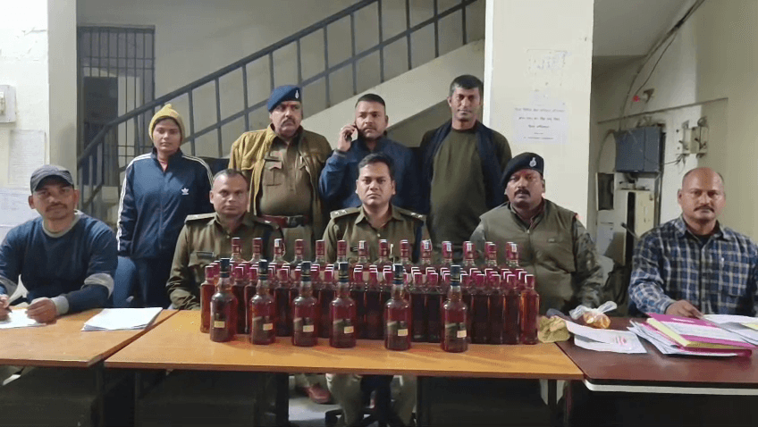 अंग्रेजी शराब सहित दो गिरफ्तार