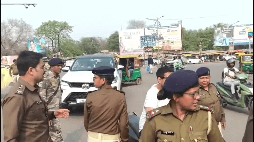 बोकारो पुलिस ने नारी शक्ति का दिया संदेश