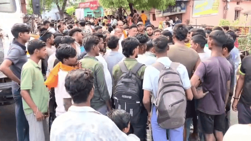 सड़क हादसे में बोकारो रामगढ़ मुख्य पथ पर महिला की मौत