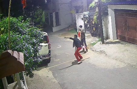 आरएसएस के कार्यालय परिसर में देर रात पेट्रोल बम फेंका गया