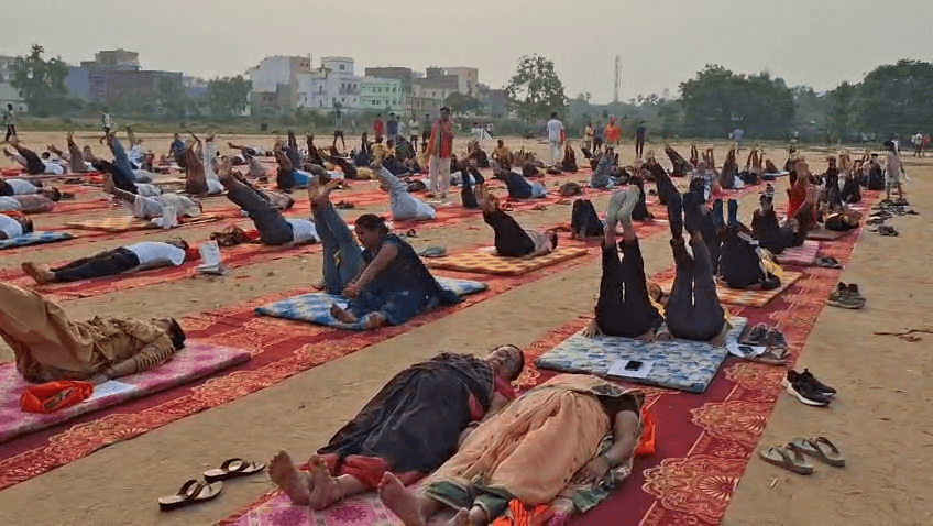 अंतर्राष्ट्रीय योग दिवस के अवसर पर बिहटा में योग शिविर आयोजित