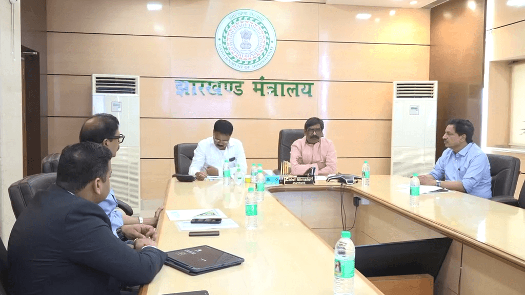सीएम ने की जीआईएस परियोजना की समीक्षा