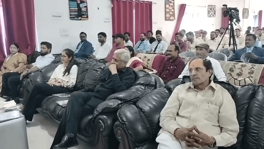 हजारीबाग में भारतीय ज्ञान परंपरा विषय पर सेमिनार का आयोजन
