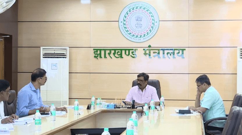 मुख्यमंत्री हेमन्त सोरेन की अध्यक्षता में पथ निर्माण विभाग की समीक्षा बैठक