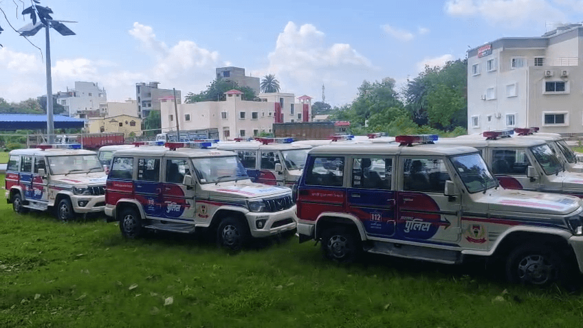 साहिबगंज जिला पुलिस बल को 15 बोलेरो उपलब्ध कराए गए
