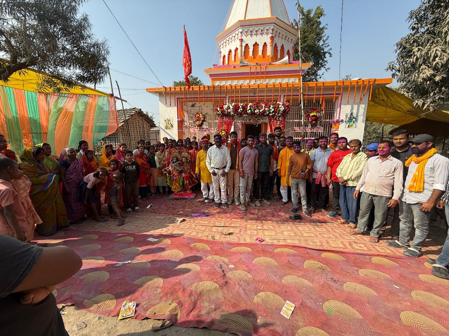 प्रशासन की निगरानी में घासी टोला शिव मंदिर में 48 घंटे का हरेराम नाम संकीर्तन यज्ञ संपन्न, 551 कन्याओं ने निकाली कलश यात्रा