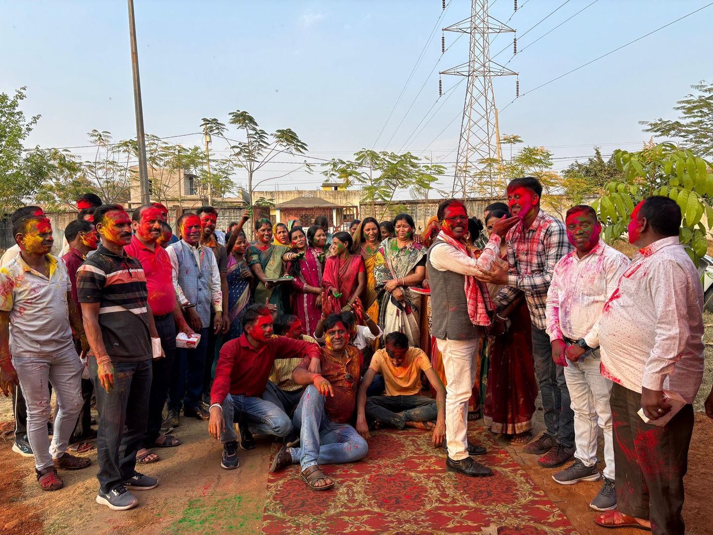 लबगा पंचायत सचिवालय में होली मिलन समारोह का आयोजन