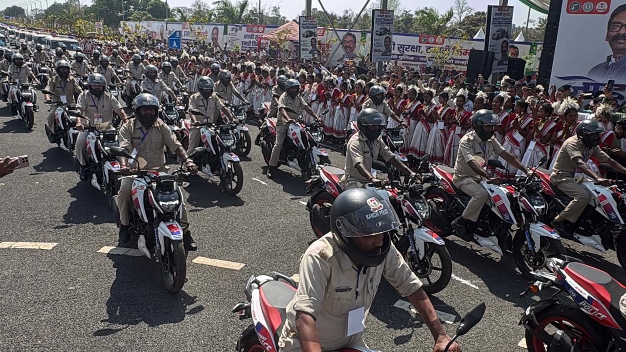 झारखण्ड पुलिस को पुरानी पेट्रोलिंग गाड़ी से मिला छुटकारा