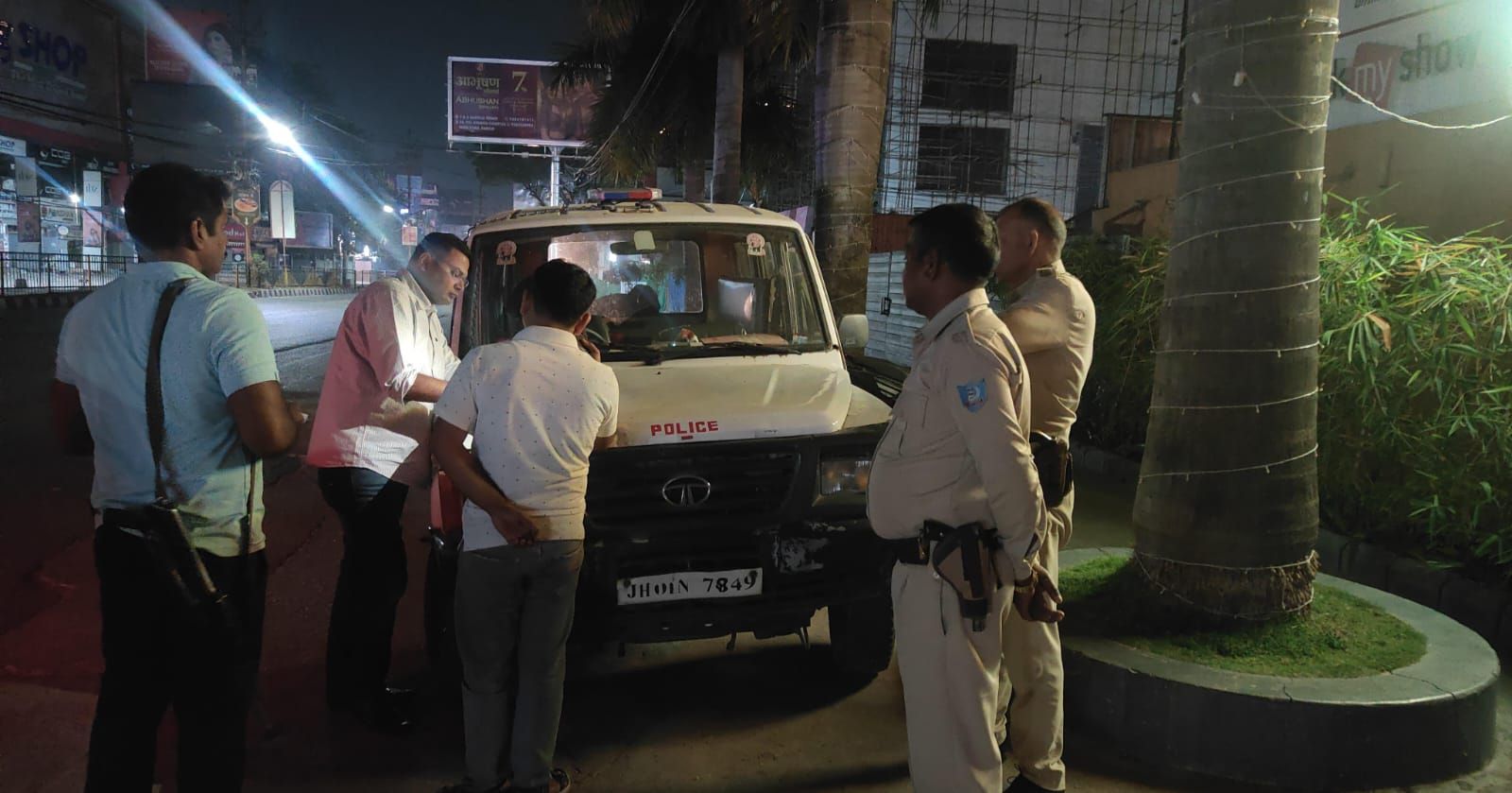 देर रात एसएसपी ने शहर की सुरक्षा व्यवस्था का जायजा लिया