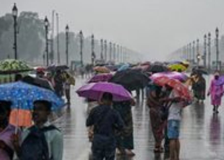 दिल्ली-एनसीआर समेत देश के कई राज्यों में भारी बारिश