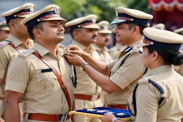वीरता का सम्मान: झारखंड पुलिस के 12 दारोगा बने इंस्पेक्टर